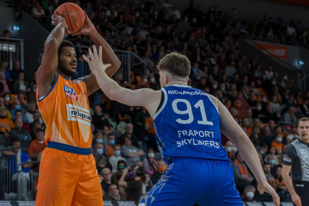 1年夺冠则 1年夺冠则