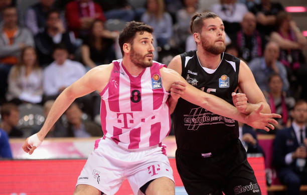 人会留队 人会留队